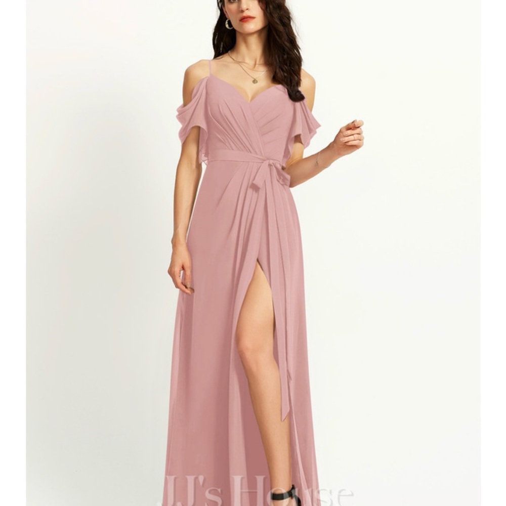 JJs House Blush Cold-Shoulder Maxi Dress